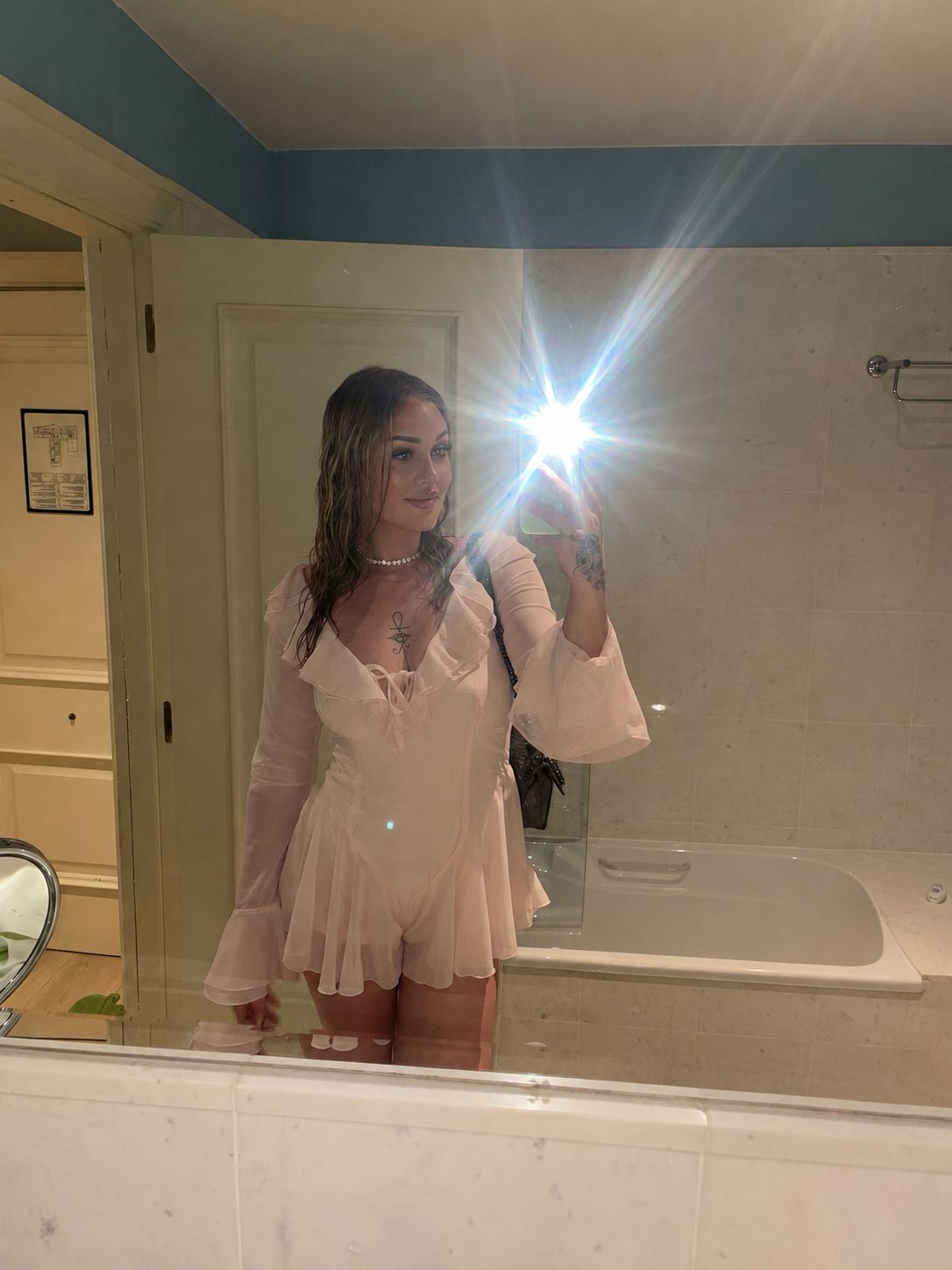 Escort - ALICE - Ibiza Tops